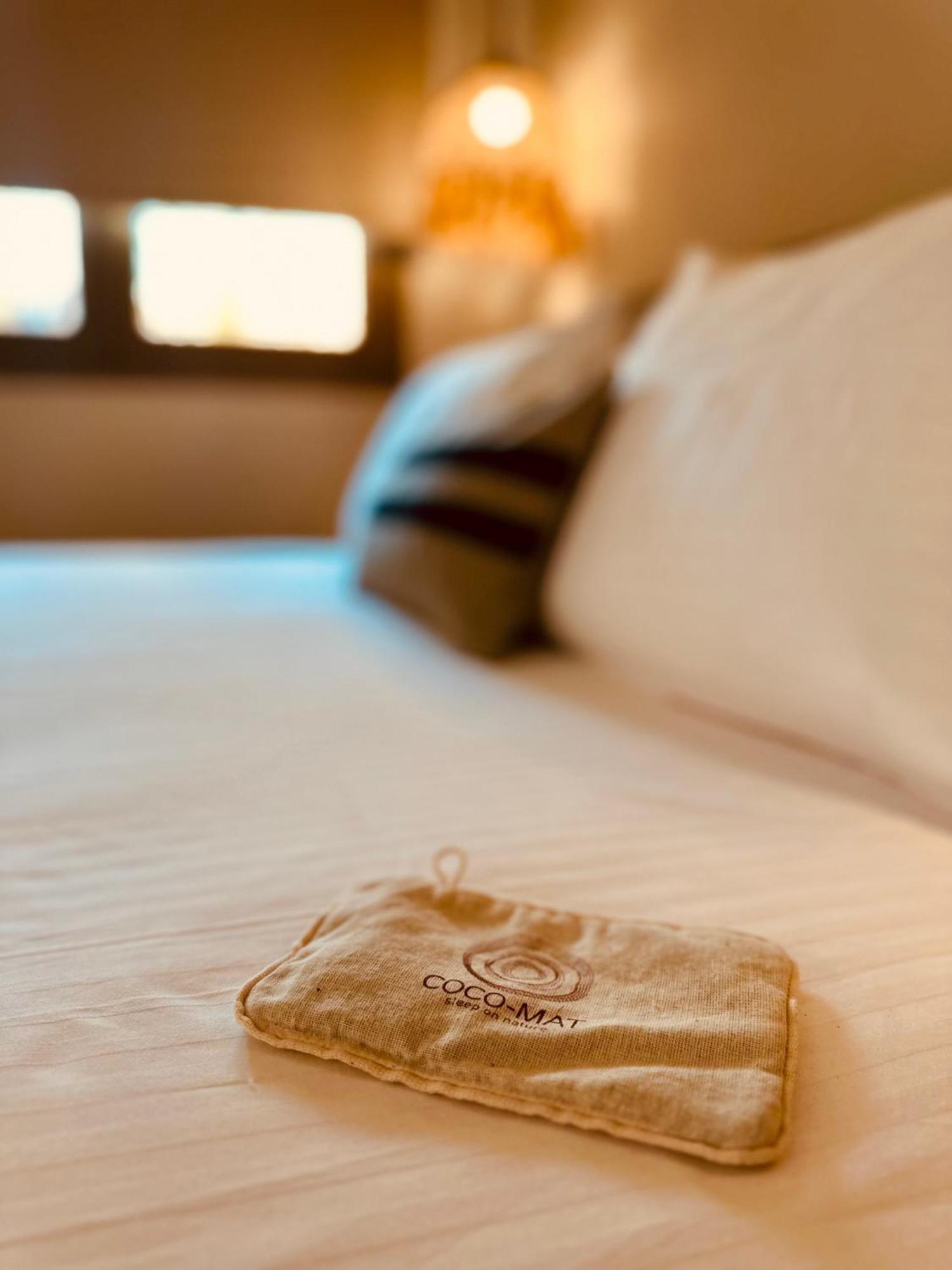 Amo Golden Suites Chrisi Ammoudia Esterno foto