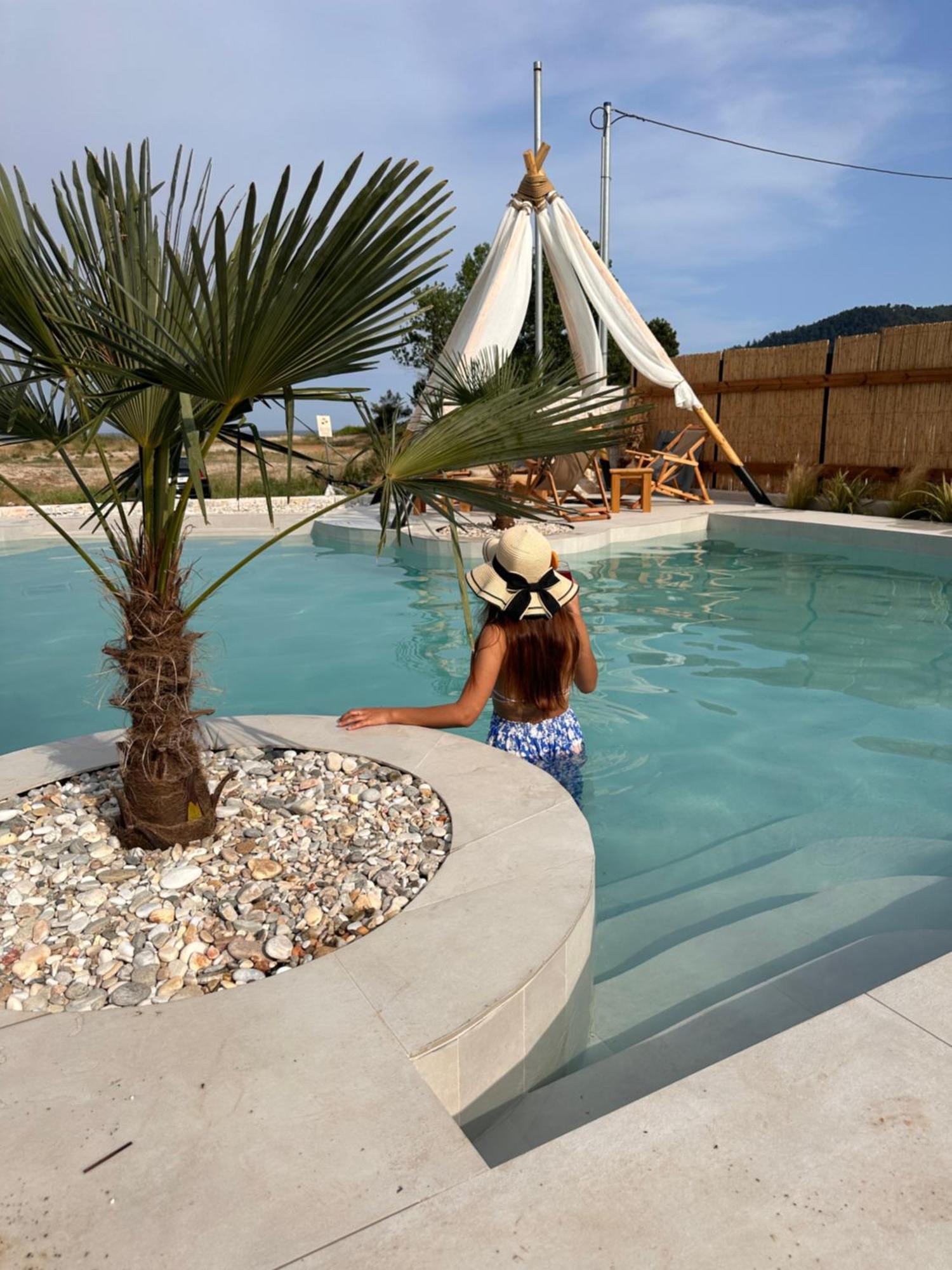 Amo Golden Suites Chrisi Ammoudia Esterno foto
