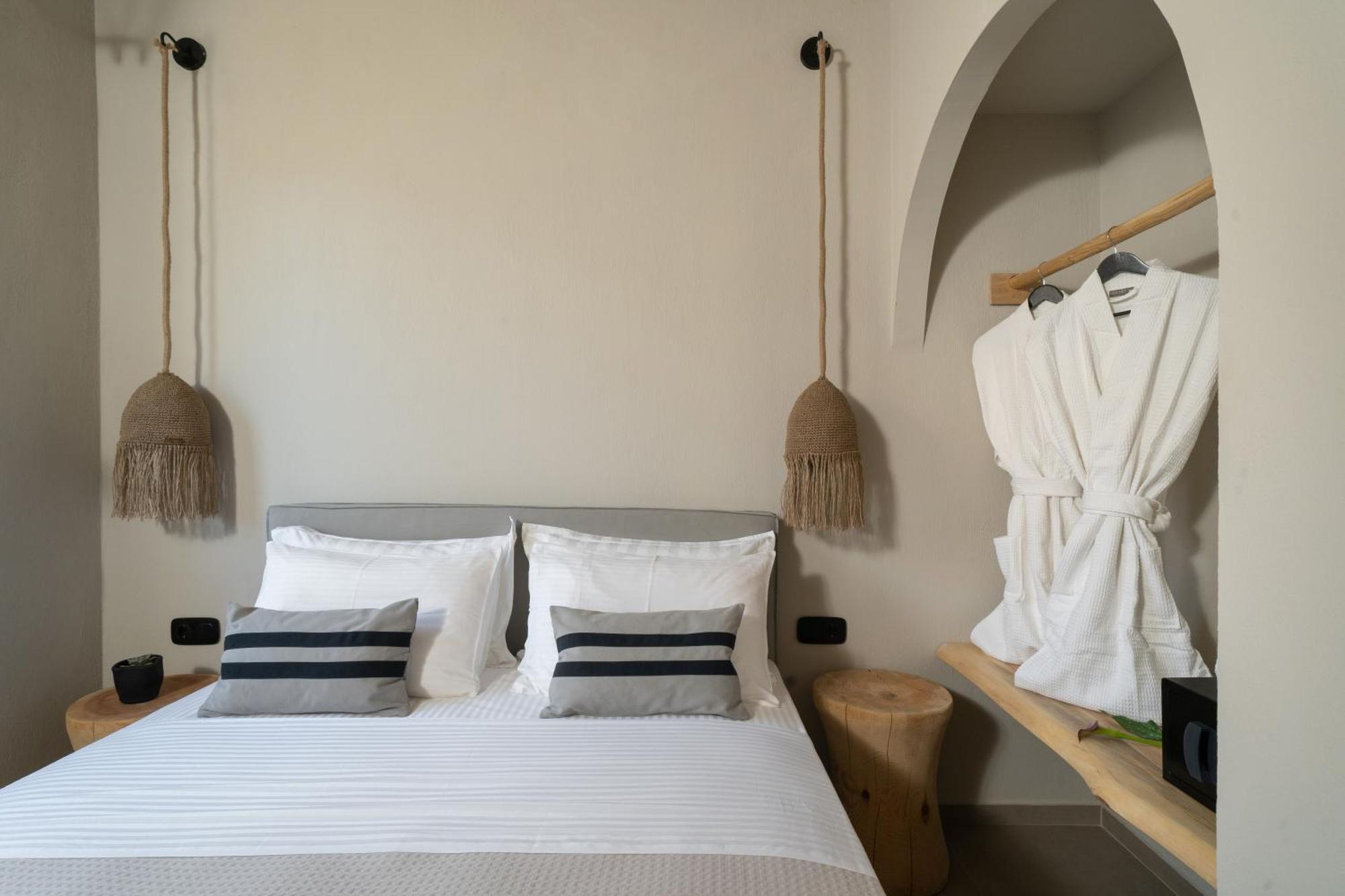 Amo Golden Suites Chrisi Ammoudia Esterno foto