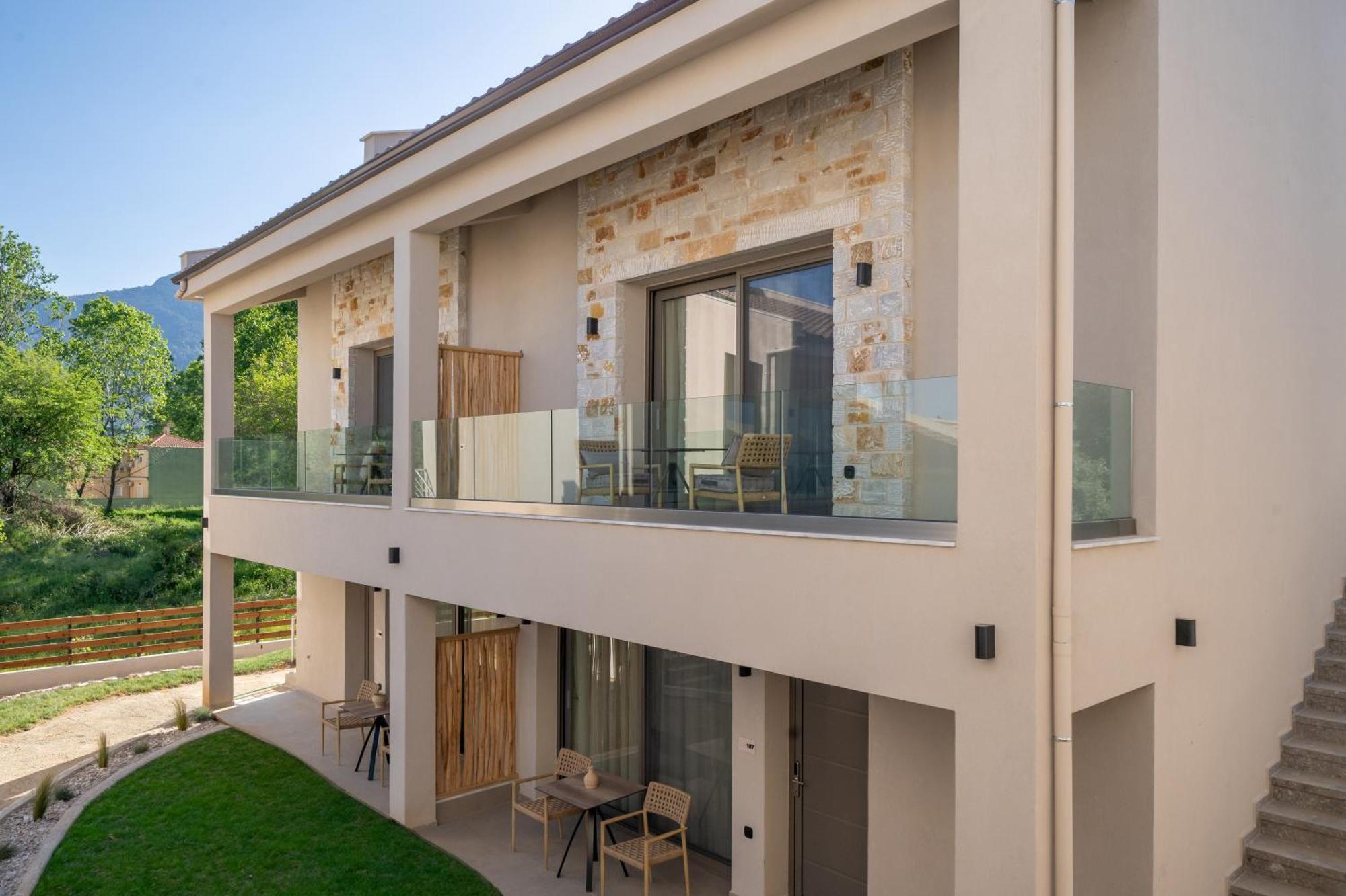 Amo Golden Suites Chrisi Ammoudia Esterno foto