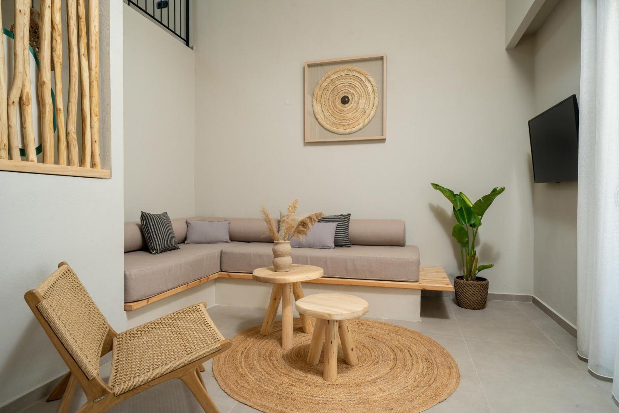 Amo Golden Suites Chrisi Ammoudia Esterno foto