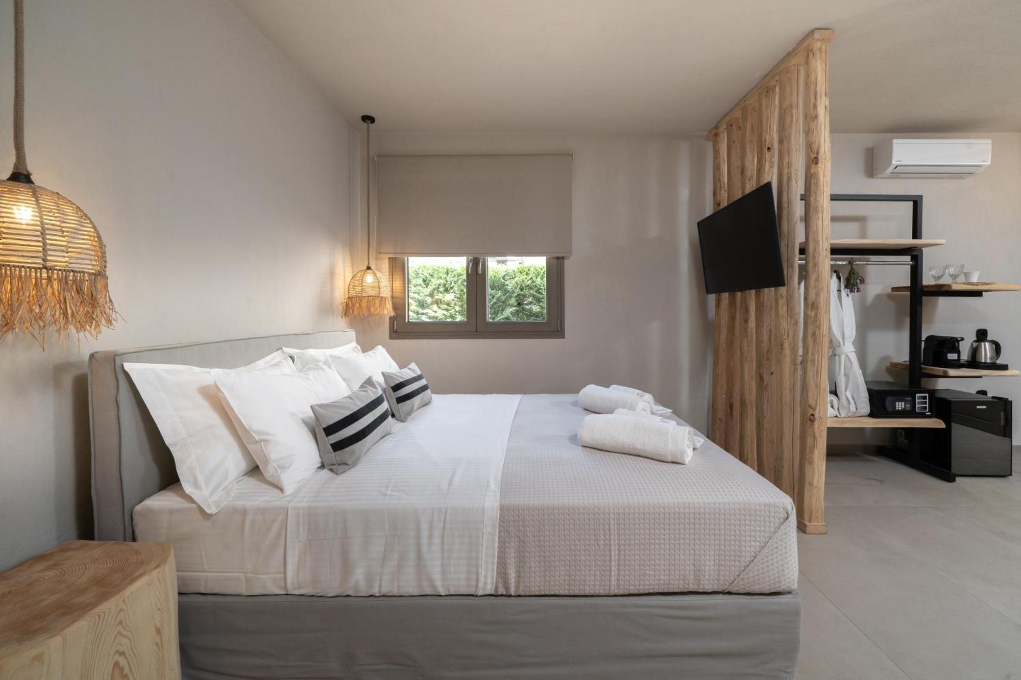 Amo Golden Suites Chrisi Ammoudia Esterno foto
