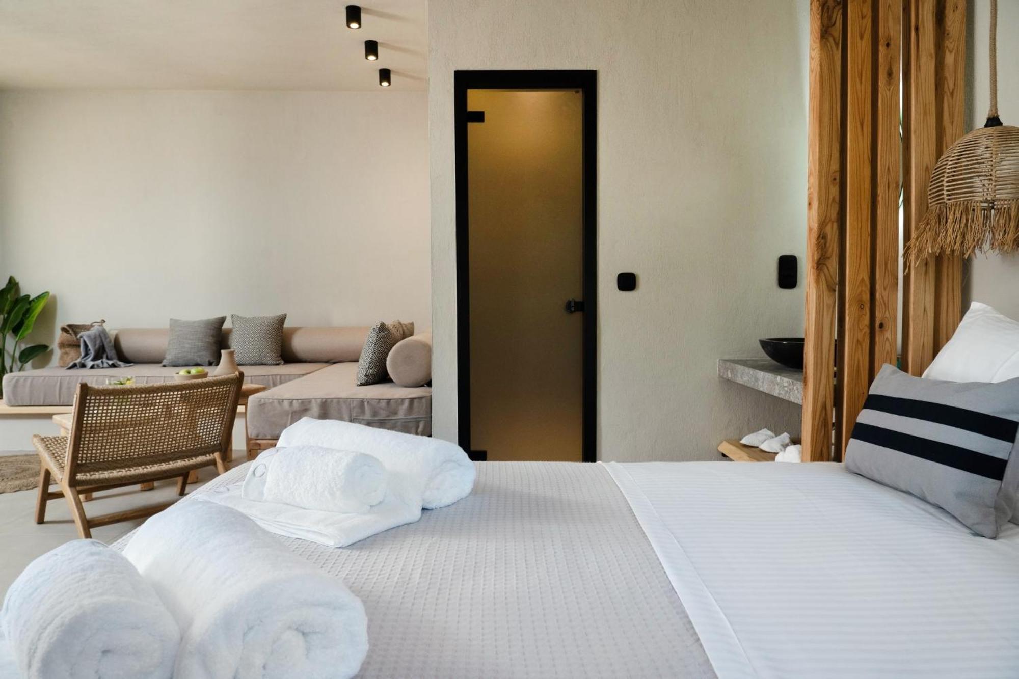Amo Golden Suites Chrisi Ammoudia Esterno foto